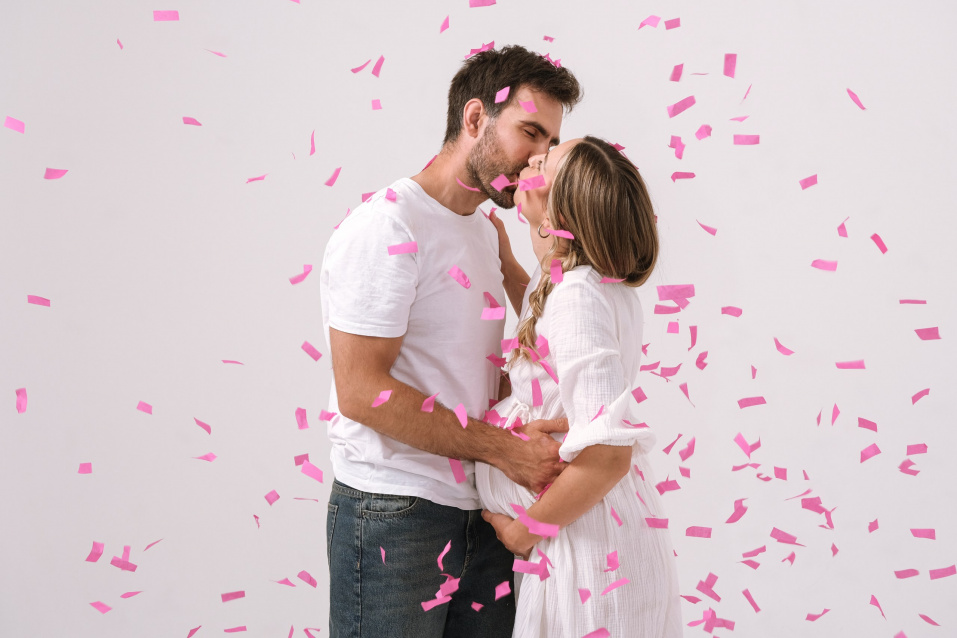 Заказать фотосессию для беременных в студии от Fashion Box в Перми

 – фото № 5