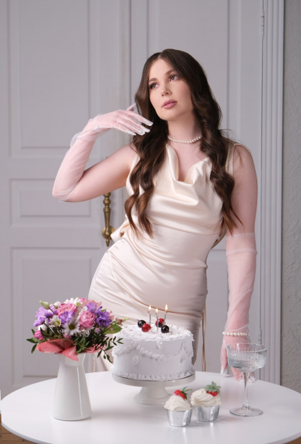 Заказать фотосессию для именинника в Перми в студии от Fashion Box

 – фото № 11