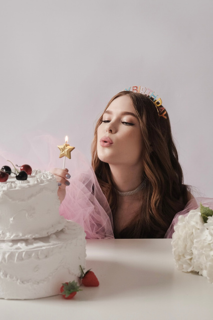 Заказать фотосессию для именинника в Перми в студии от Fashion Box

 – фото № 19