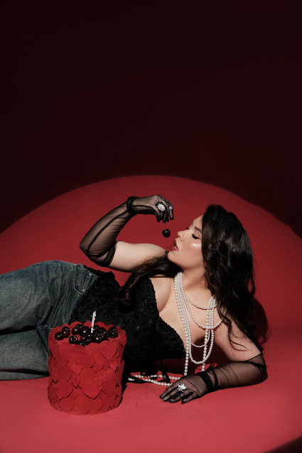 Заказать фотосессию для именинника в Перми в студии от Fashion Box

 – фото № 3