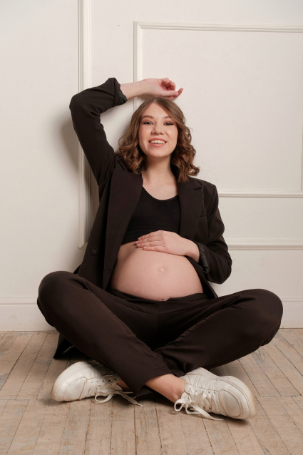 Заказать фотосессию для беременных в студии от Fashion Box в Перми

 – фото № 22