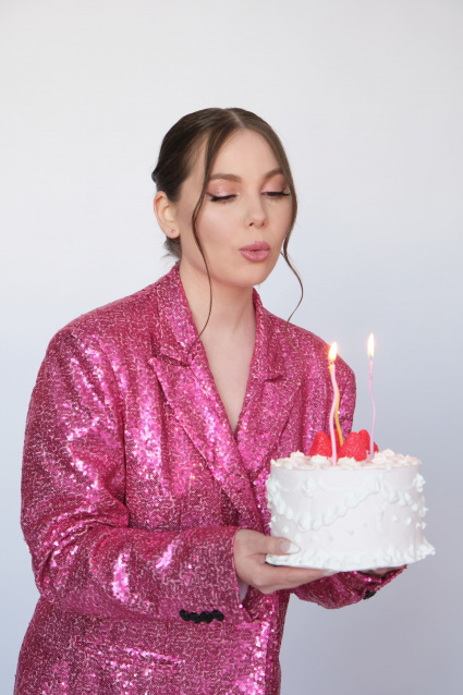 Заказать фотосессию для именинника в Перми в студии от Fashion Box

 – фото № 12