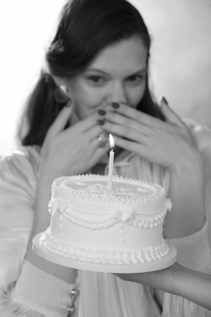 Заказать фотосессию для именинника в Перми в студии от Fashion Box

 – фото № 9