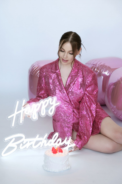 Заказать фотосессию для именинника в Перми в студии от Fashion Box

 – фото № 14