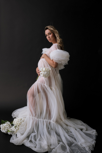 Заказать фотосессию для беременных в студии от Fashion Box в Перми

 – фото № 7